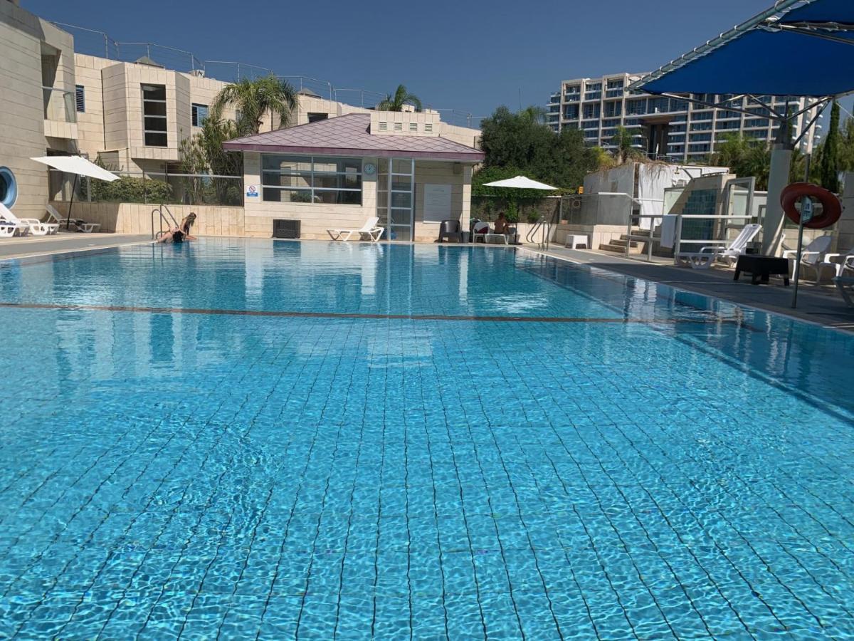 Nomi Suites Marina Herzelia Exterior photo