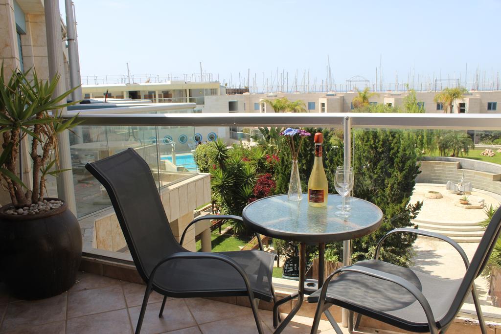 Nomi Suites Marina Herzelia Exterior photo
